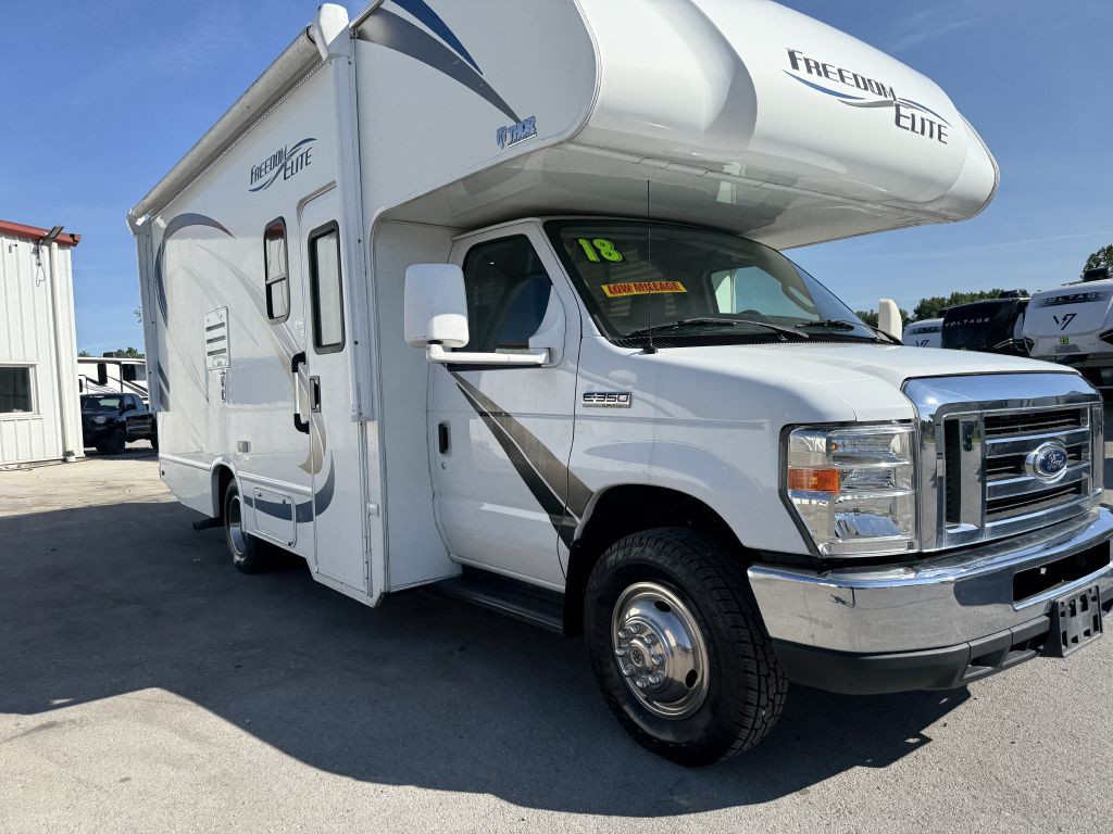 2018 Ford Econoline Image 3