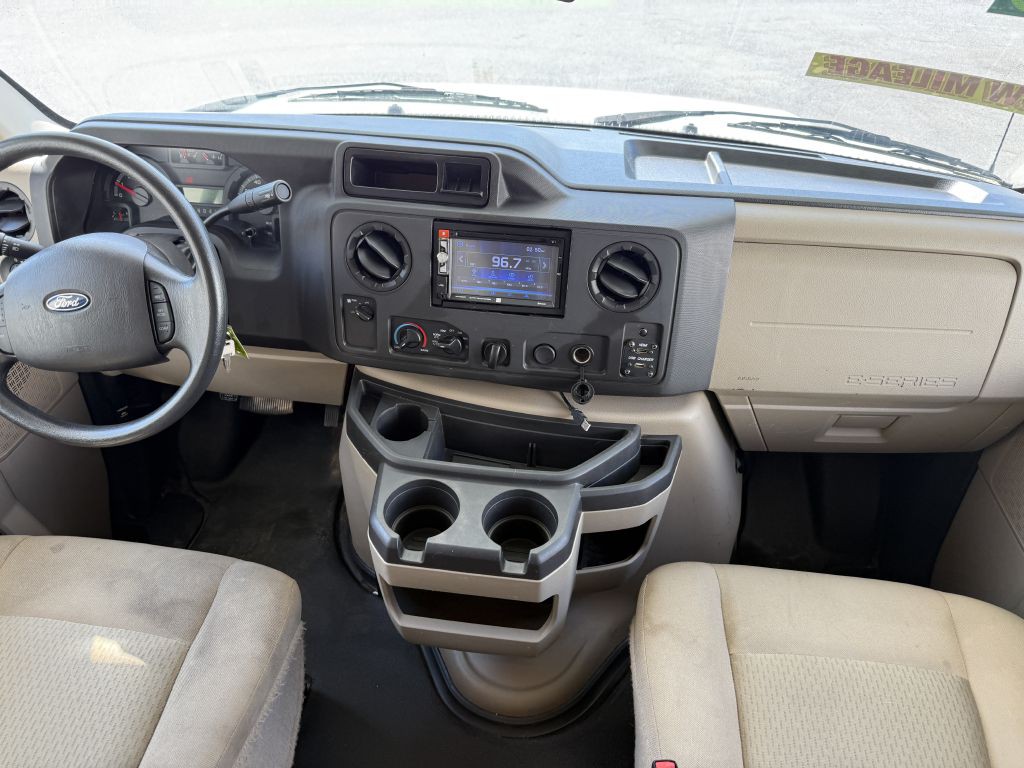 2018 Ford Econoline Image 34
