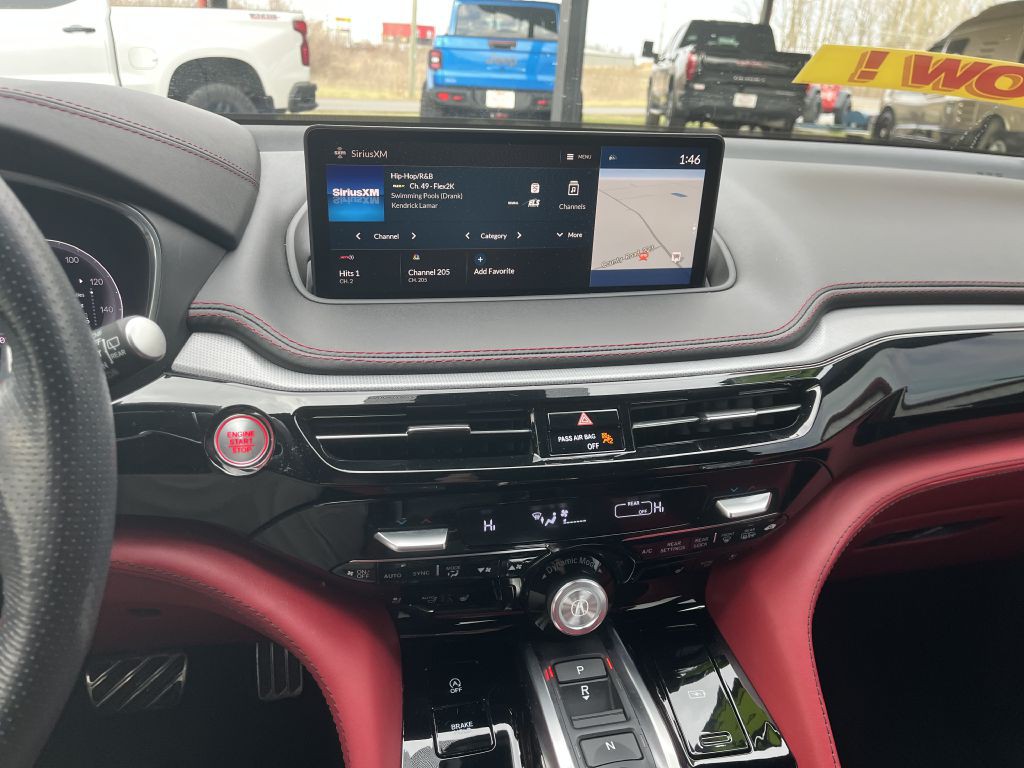 2024 Acura MDX Image 32