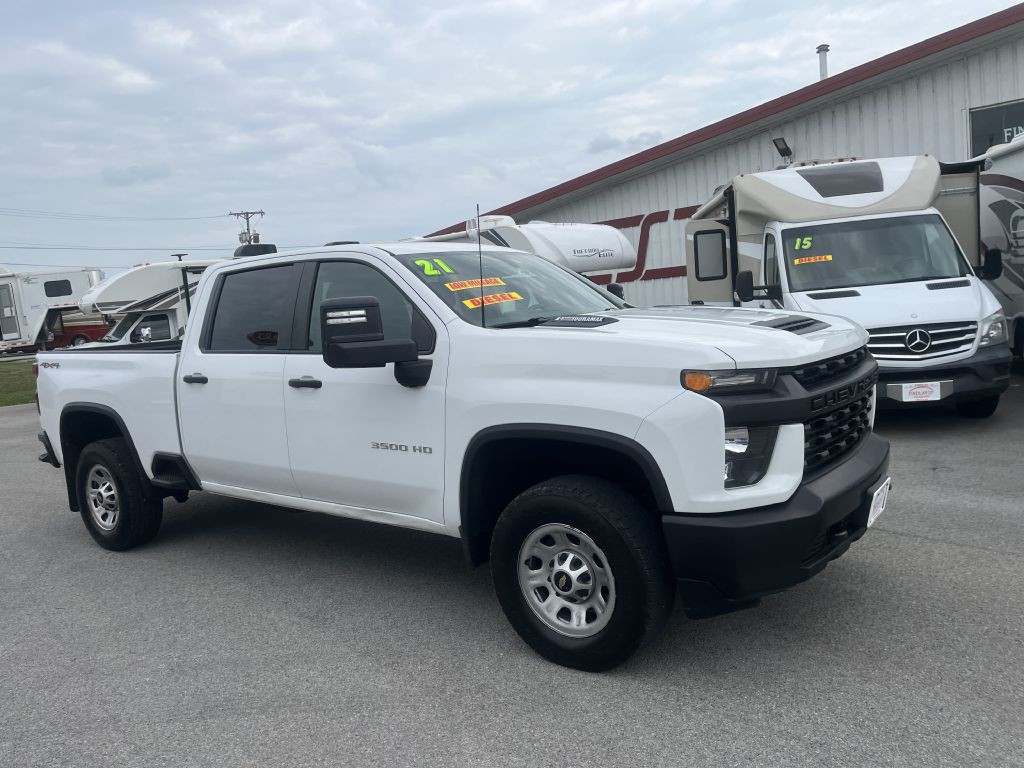 2021 Chevrolet Silverado 1500 Image 2