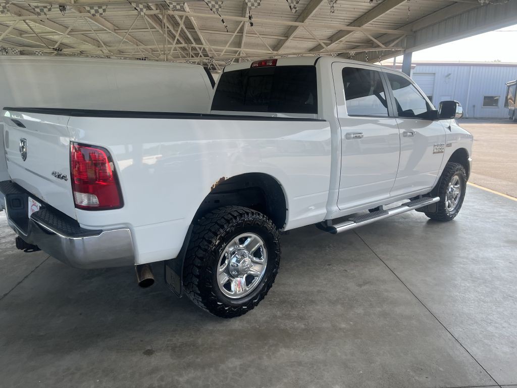 2014 RAM 2500 Image 10