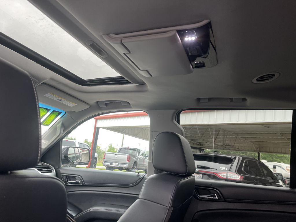 2018 Chevrolet Suburban Image 10