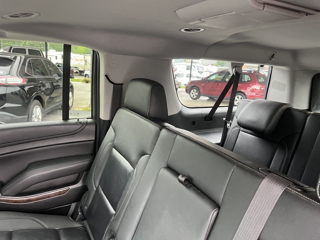 2018 Chevrolet Suburban Image 12
