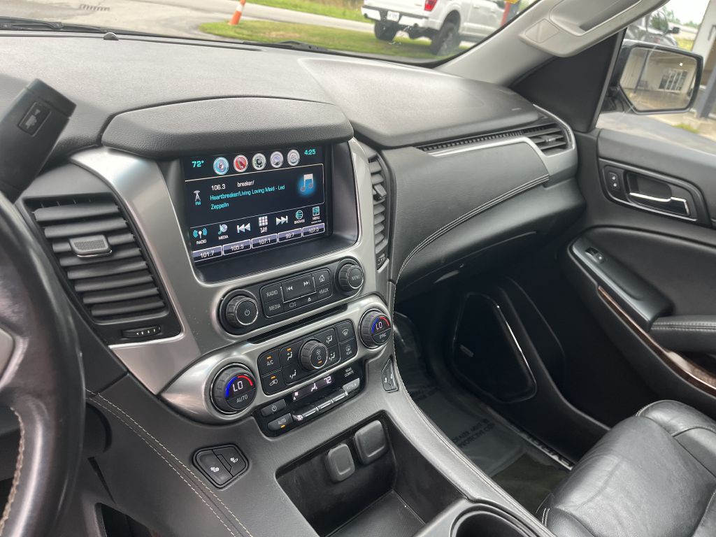 2018 Chevrolet Suburban Image 17