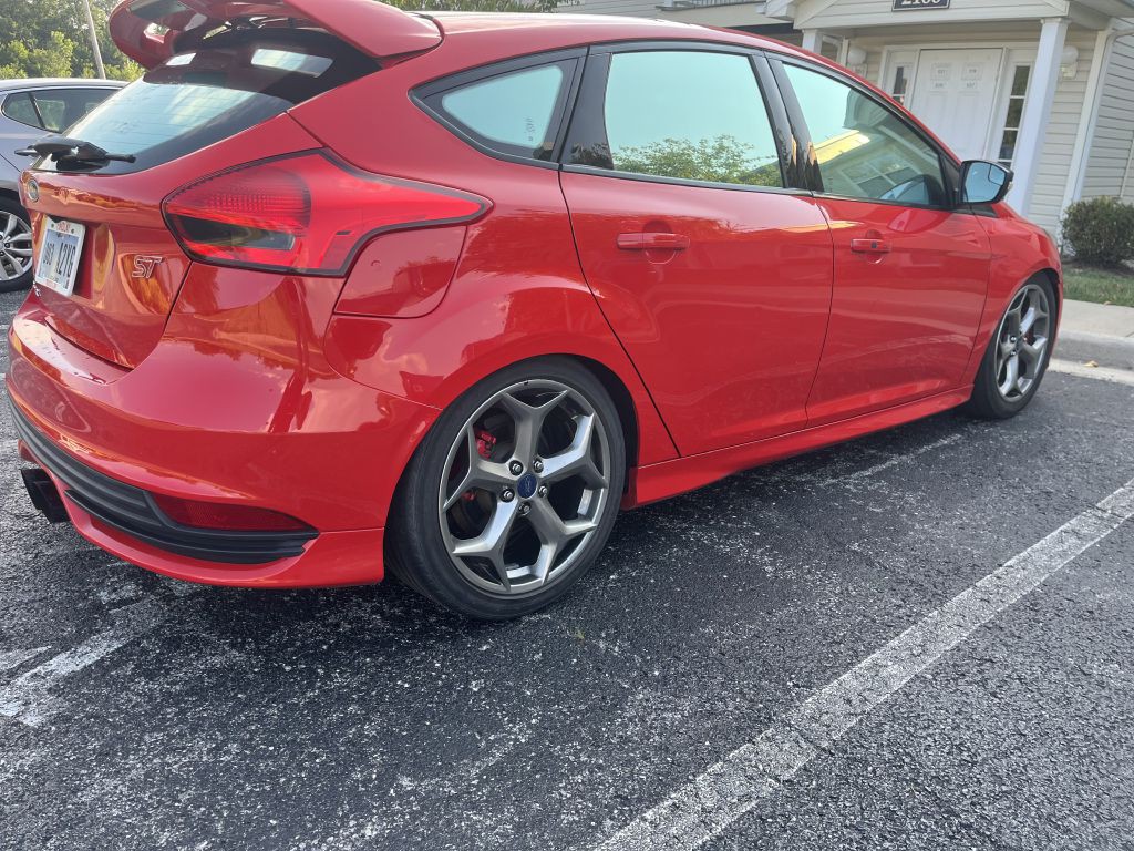 2016 Ford Focus Image 4