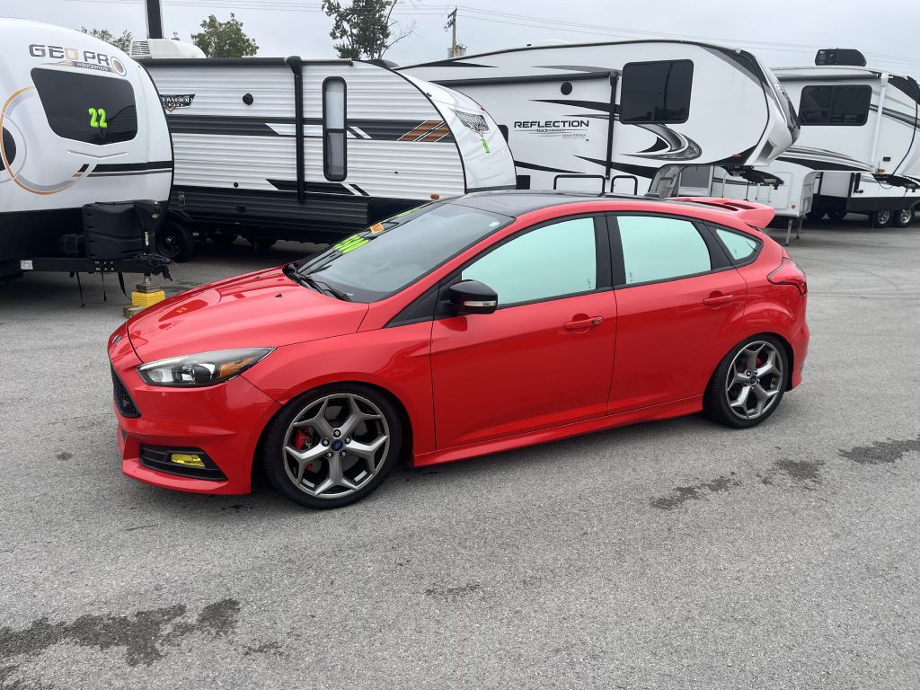 2016 Ford Focus Image 5