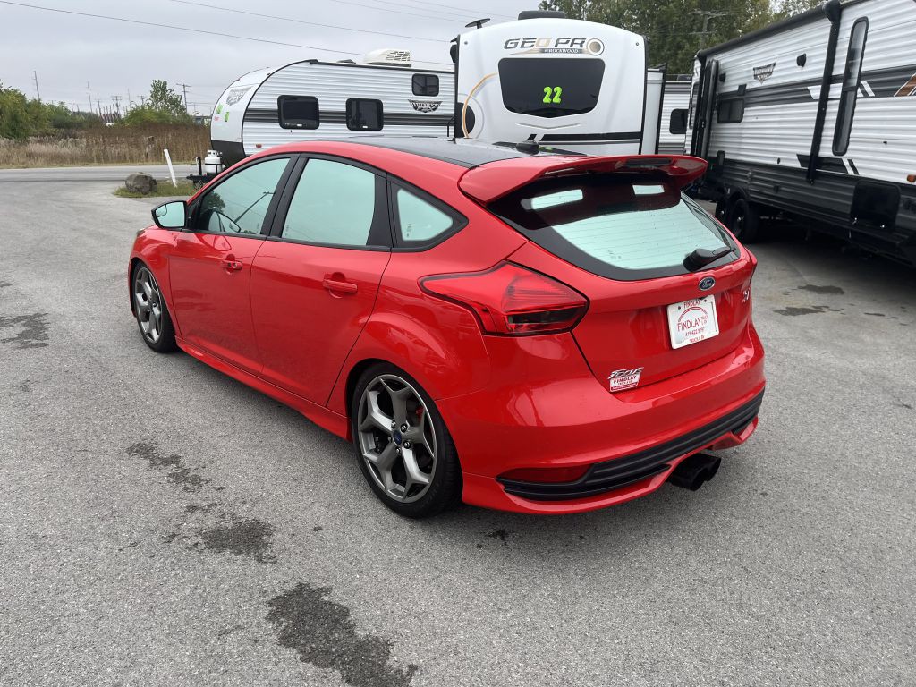 2016 Ford Focus Image 7