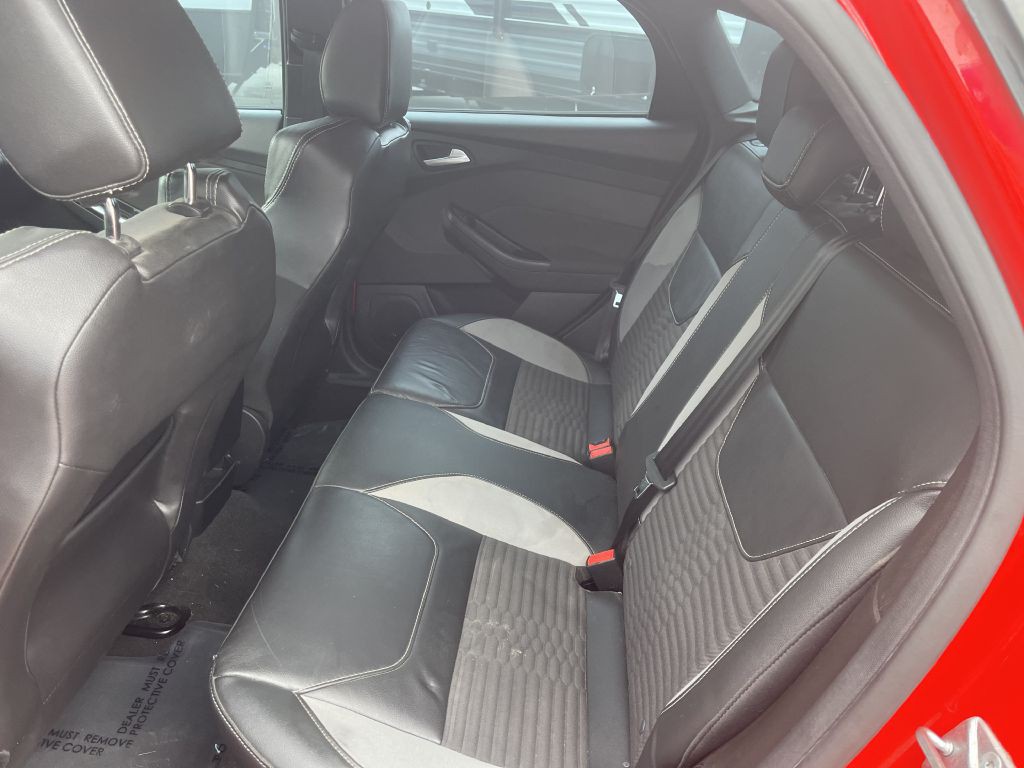 2016 Ford Focus Image 10