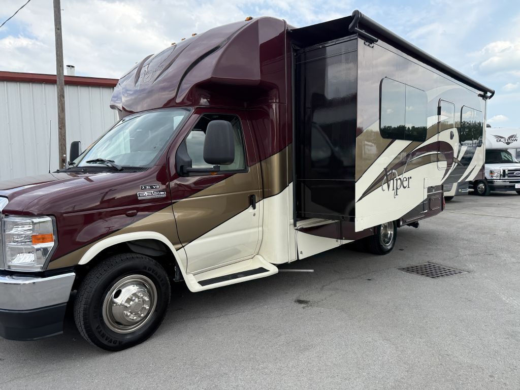 2022 Ford Econoline Image 8