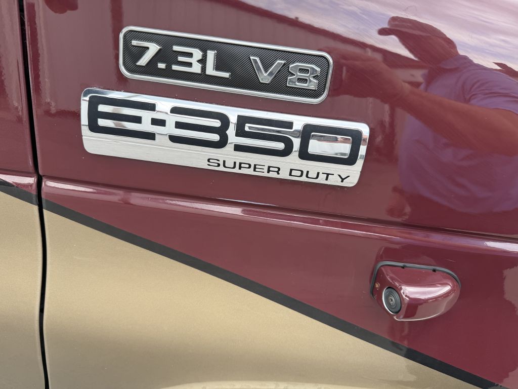 2022 Ford Econoline Image 26