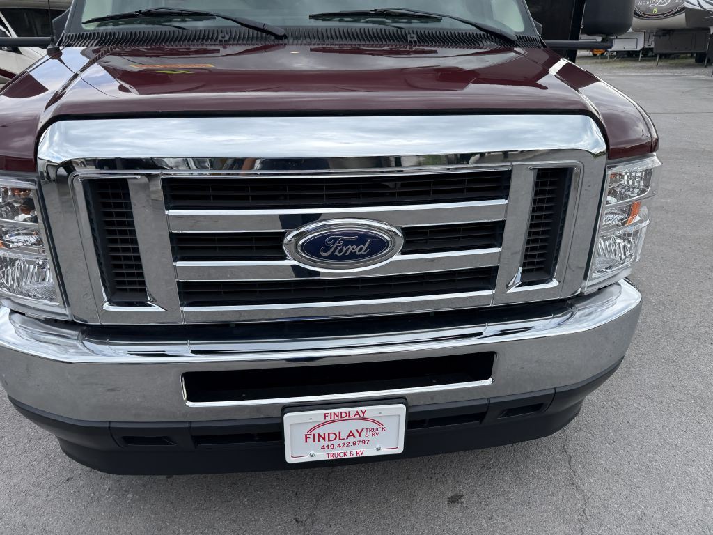 2022 Ford Econoline Image 34