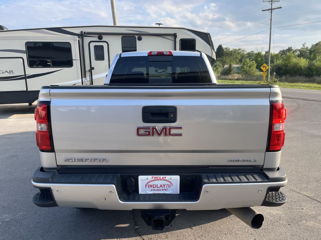 2019 GMC Sierra Image 8