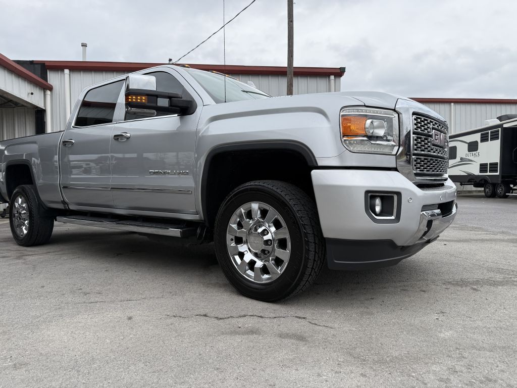 2019 GMC Sierra Image 3