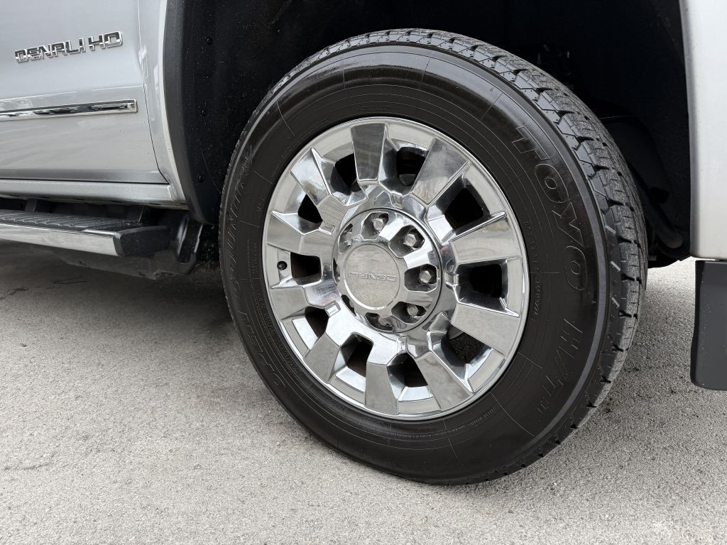 2019 GMC Sierra Image 18