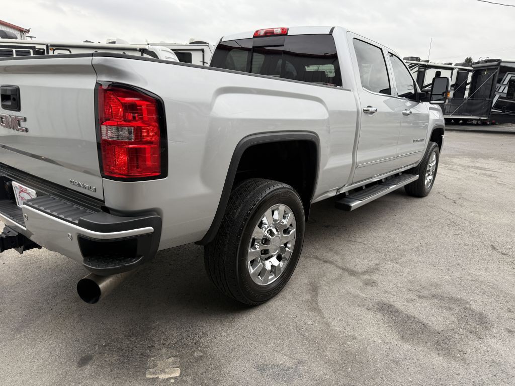 2019 GMC Sierra Image 23