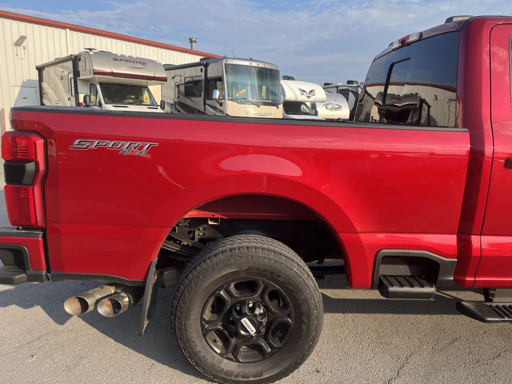 2023 Ford F-250 Image 13