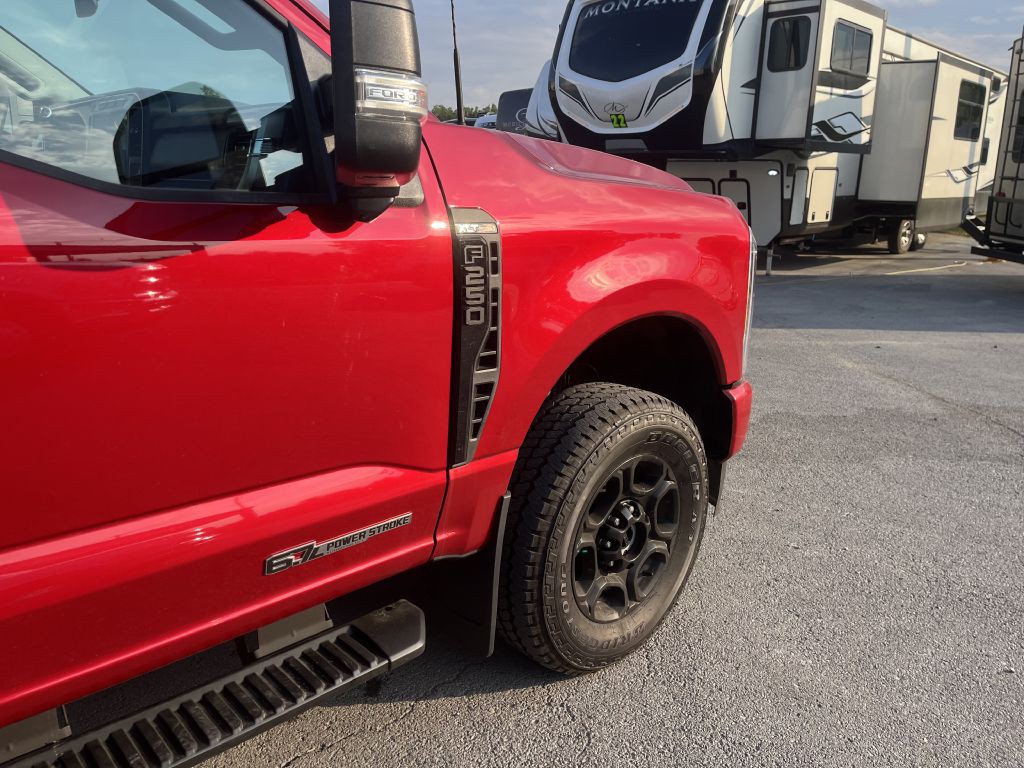 2023 Ford F-250 Image 14