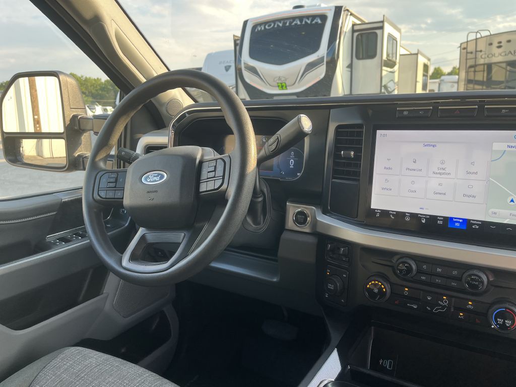 2023 Ford F-250 Image 22