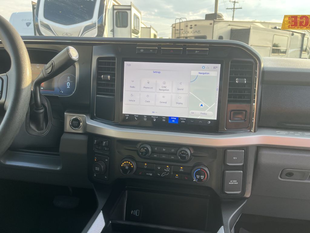2023 Ford F-250 Image 23