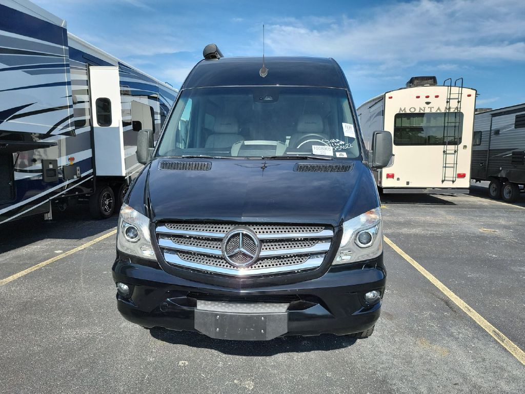 2019 Mercedes-Benz Sprinter Image 2