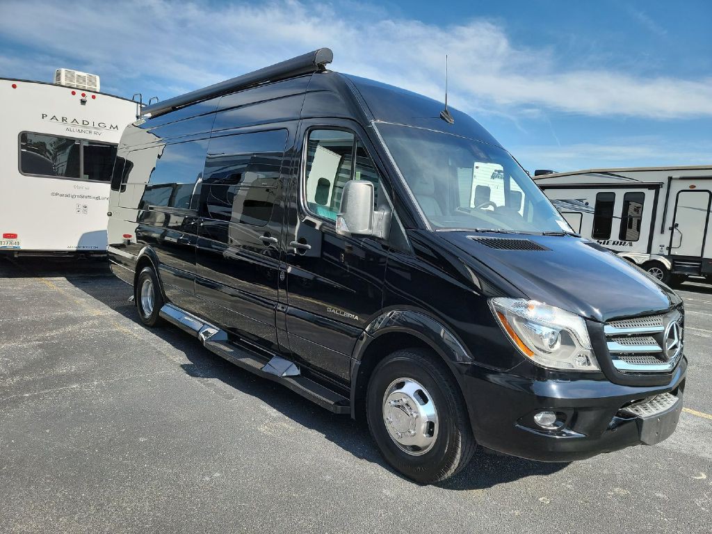 2019 Mercedes-Benz Sprinter Image 3
