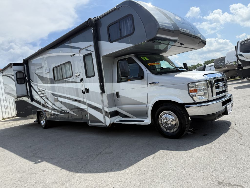 2018 Ford Econoline Image 3