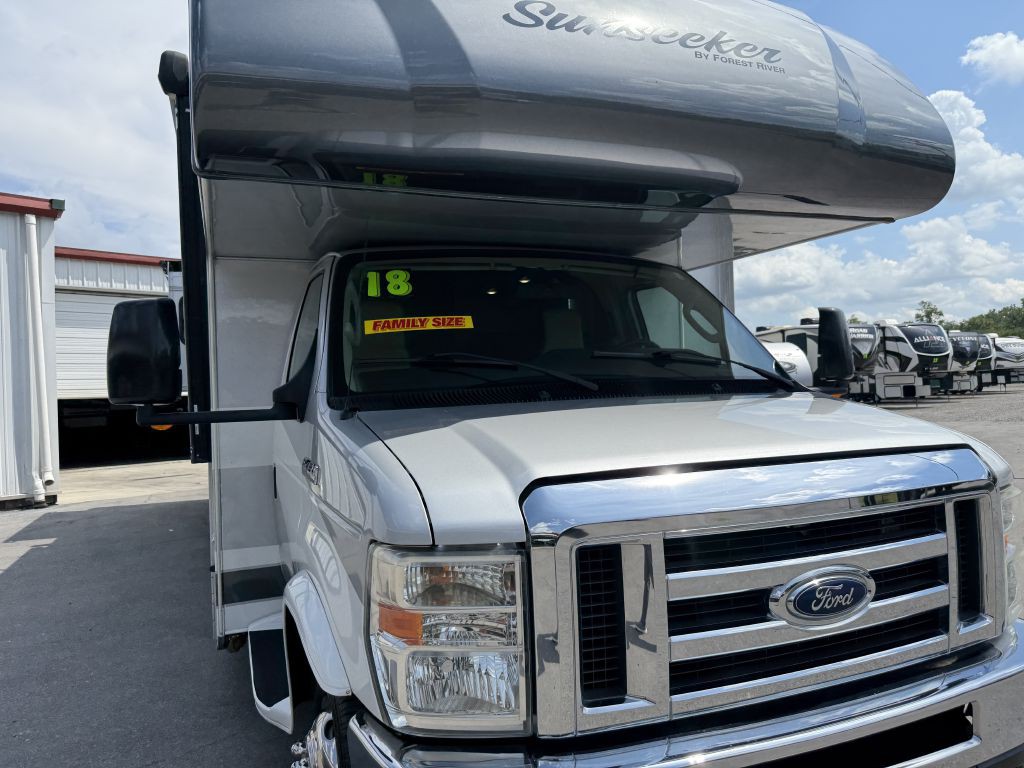2018 Ford Econoline Image 5