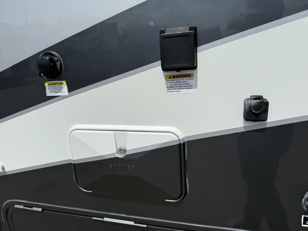 2018 Ford Econoline Image 12