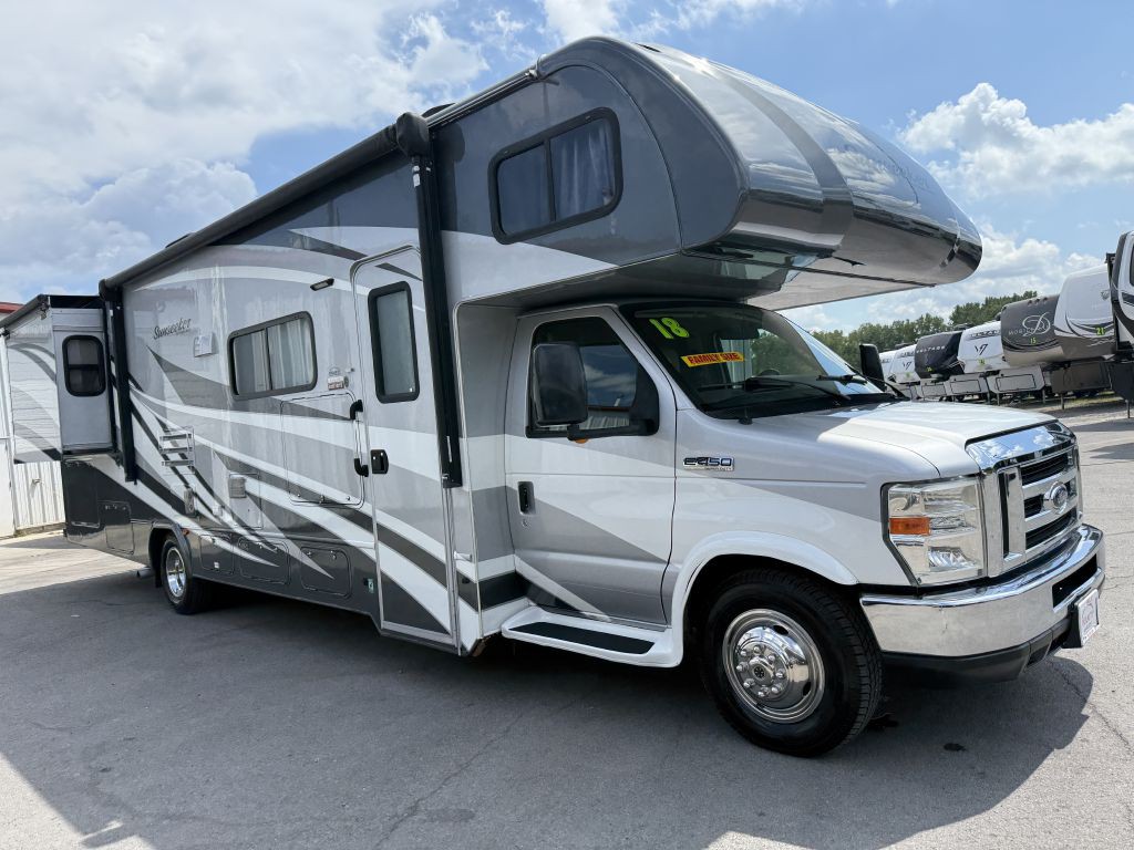 2018 Ford Econoline Image 36