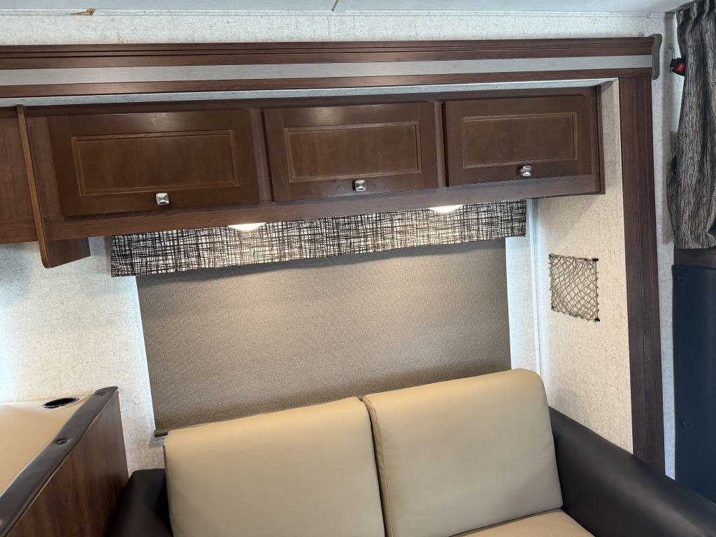 2018 Ford Econoline Image 51