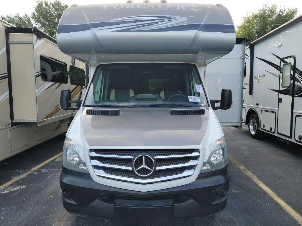 2017 Mercedes-Benz Sprinter Image 2