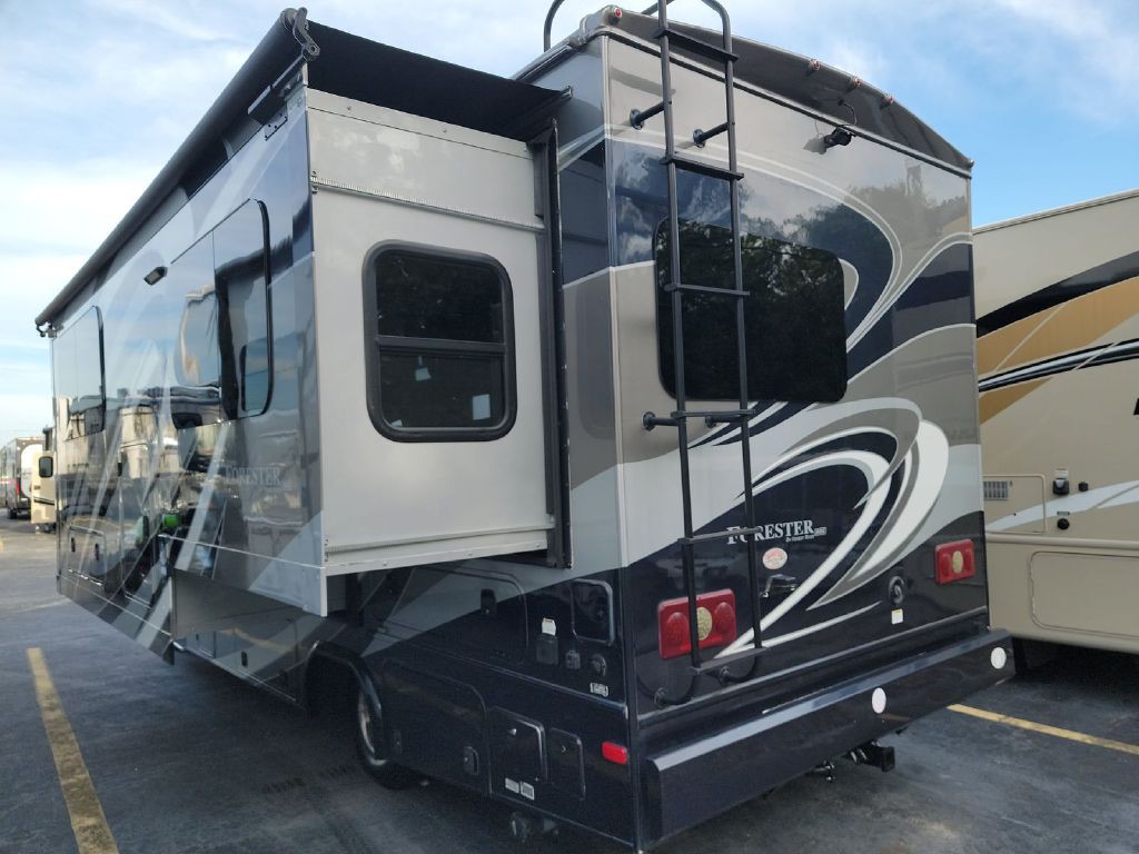 2017 Mercedes-Benz Sprinter Image 6