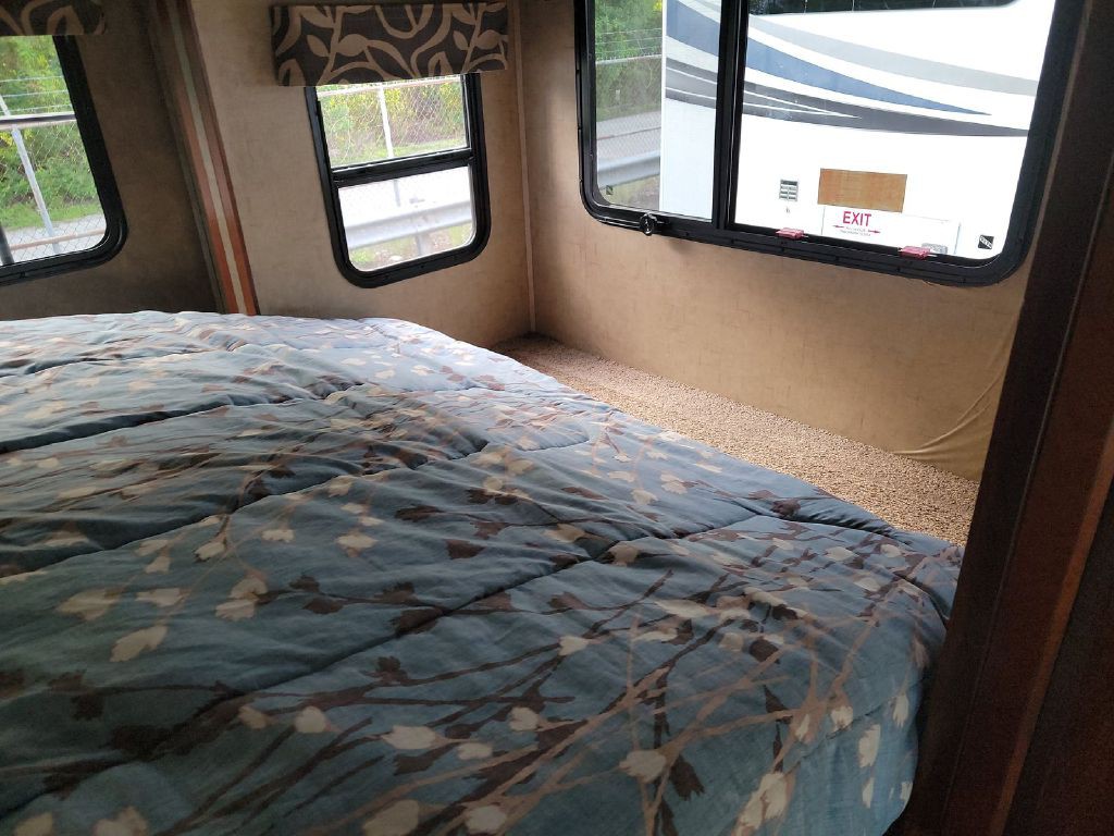 2017 Mercedes-Benz Sprinter Image 14