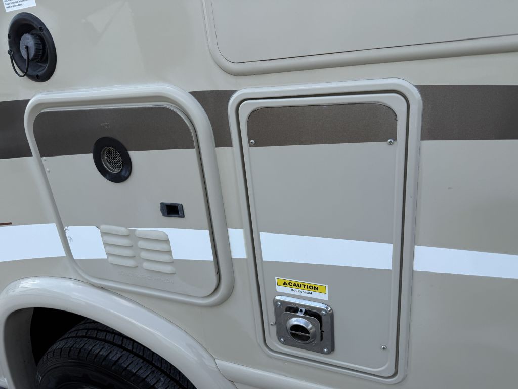 2019 Ford Econoline Image 19