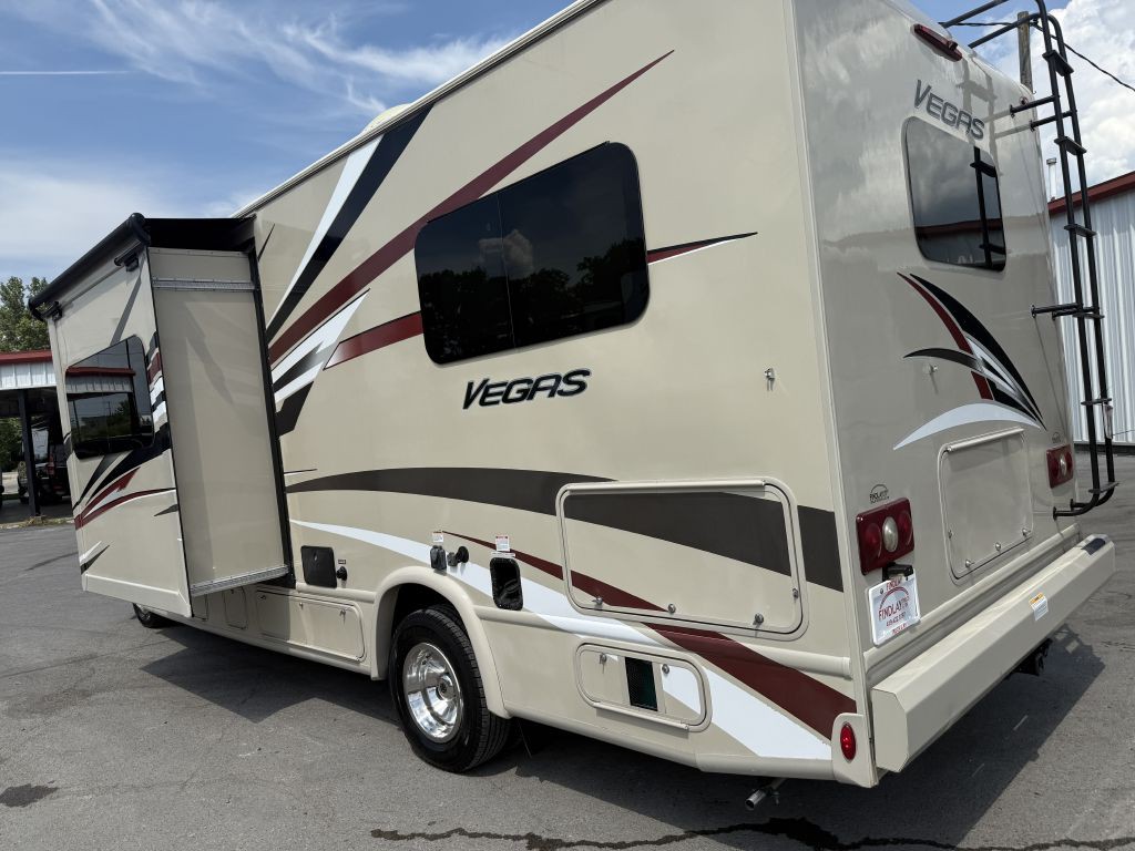 2019 Ford Econoline Image 29