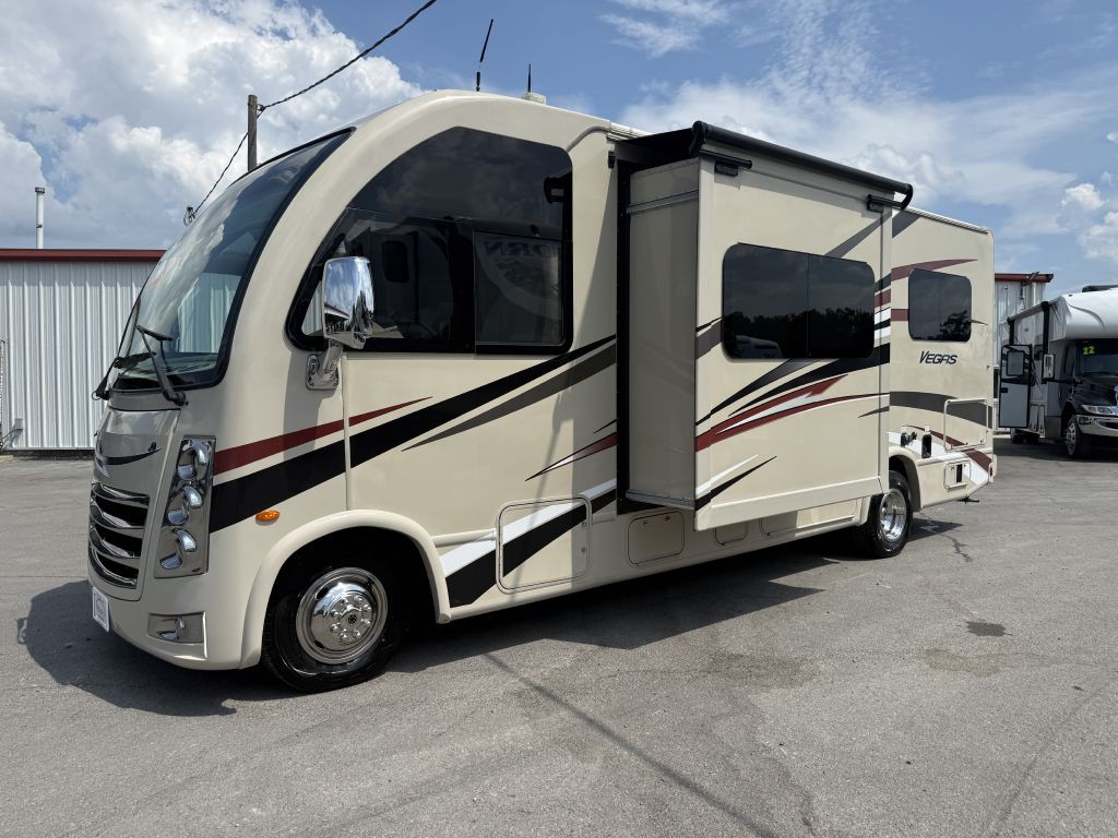 2019 Ford Econoline Image 31
