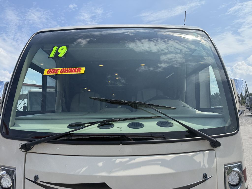 2019 Ford Econoline Image 33
