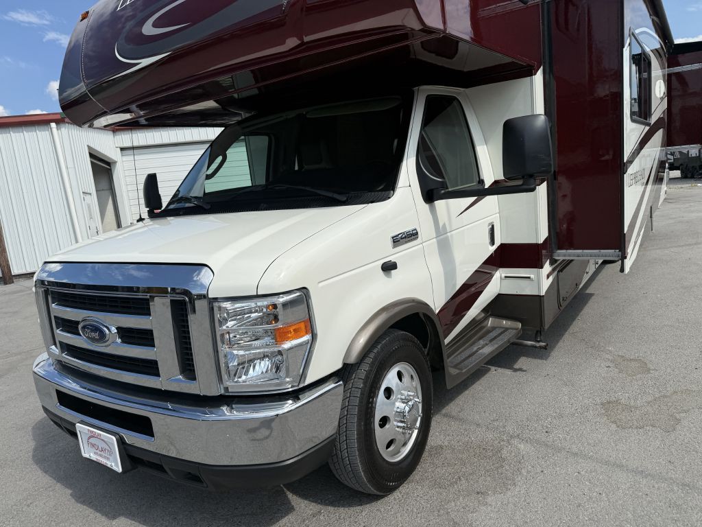 2017 Ford Econoline Image 6