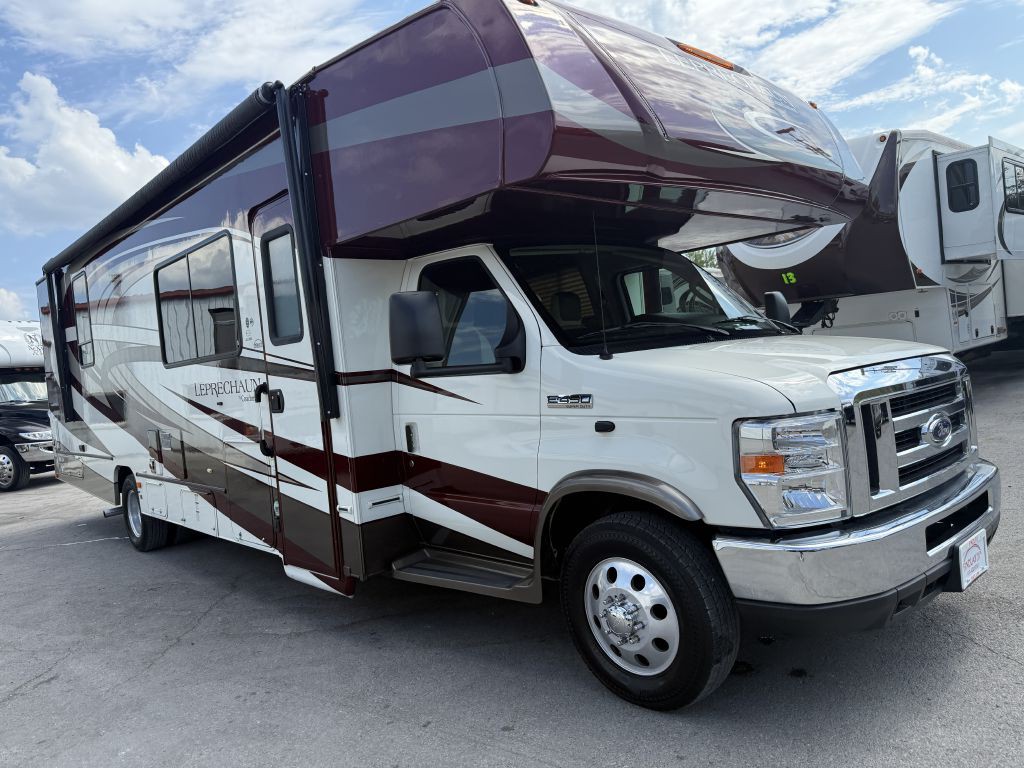 2017 Ford Econoline Image 39