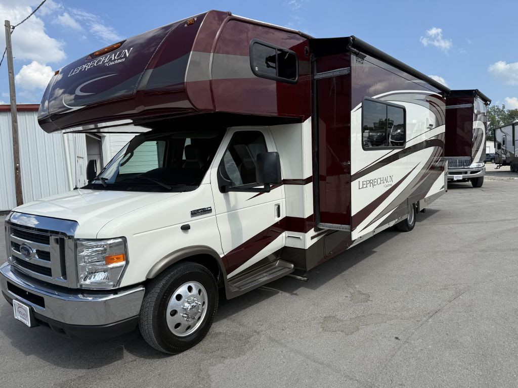 2017 Ford Econoline Image 42