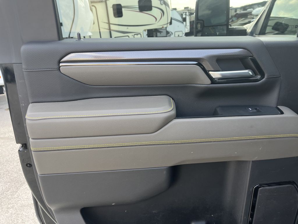 2024 Chevrolet Silverado 1500 Image 17