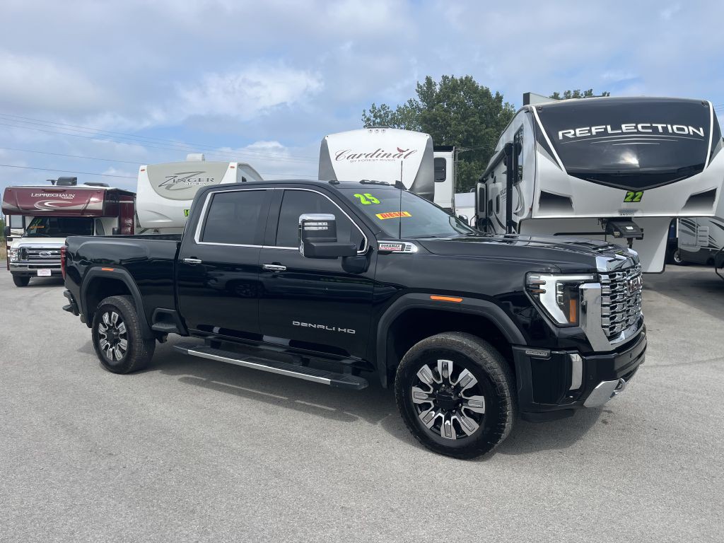 2025 GMC Sierra Image 3