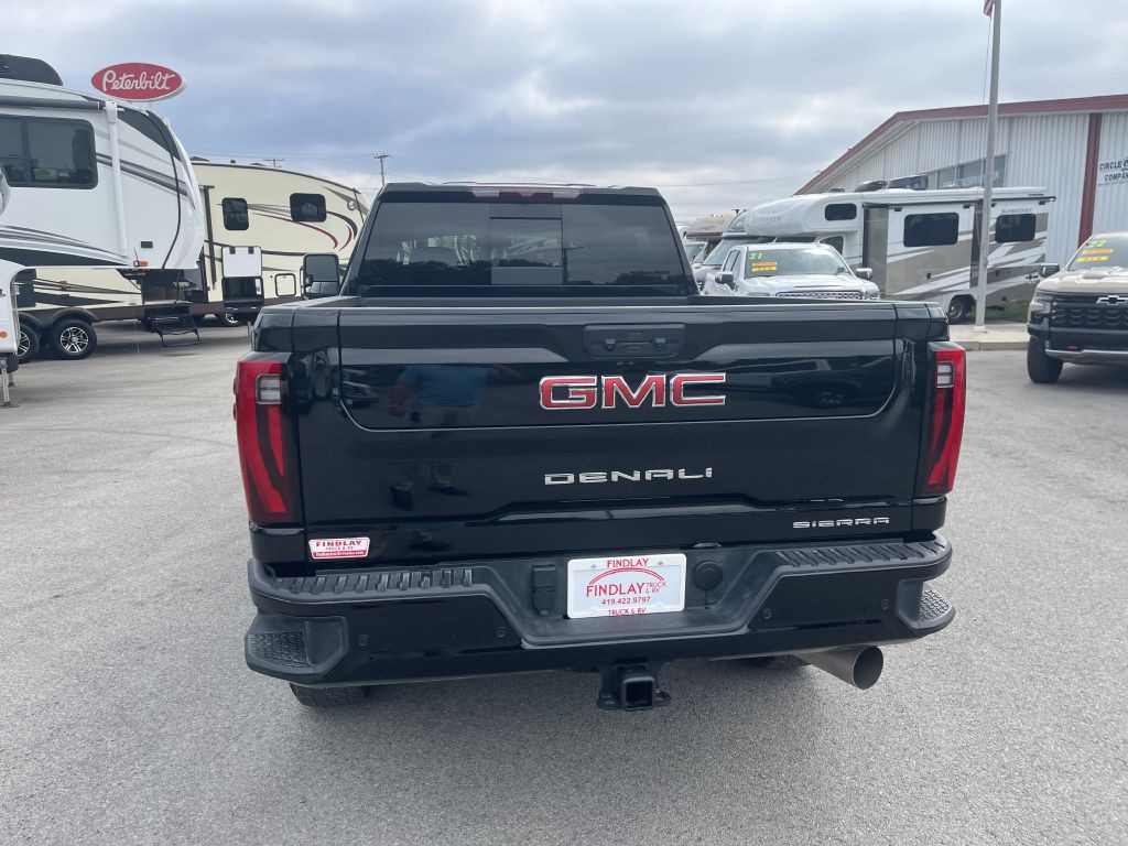 2025 GMC Sierra Image 9