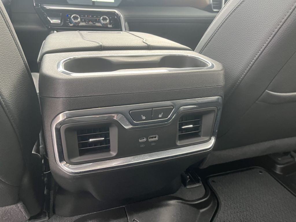 2025 GMC Sierra Image 16
