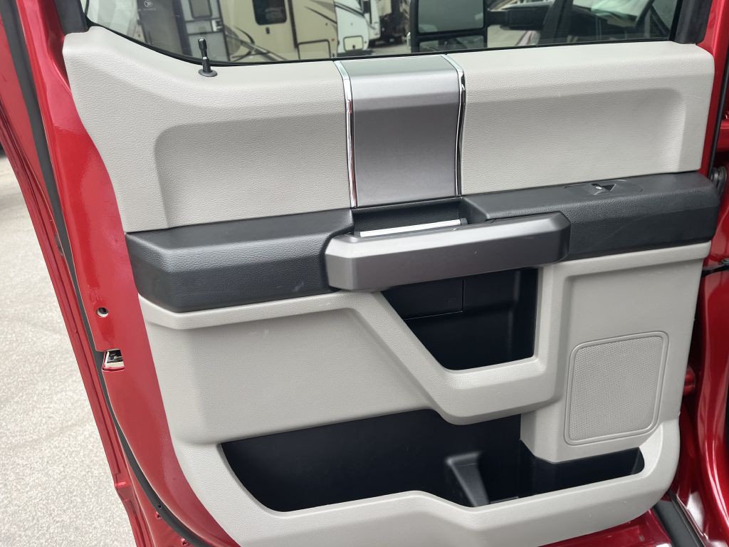 2021 Ford F-250 Image 13