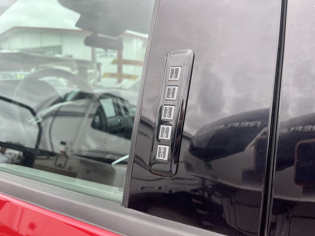 2021 Ford F-250 Image 15