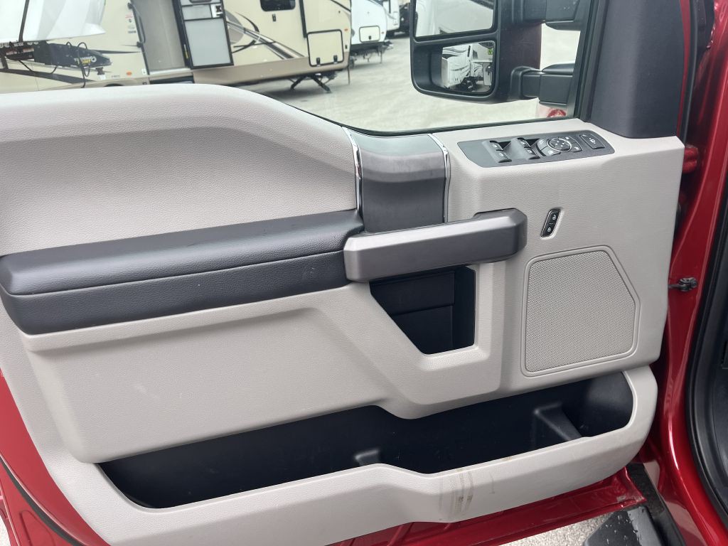 2021 Ford F-250 Image 18