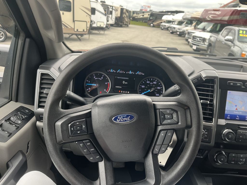 2021 Ford F-250 Image 21