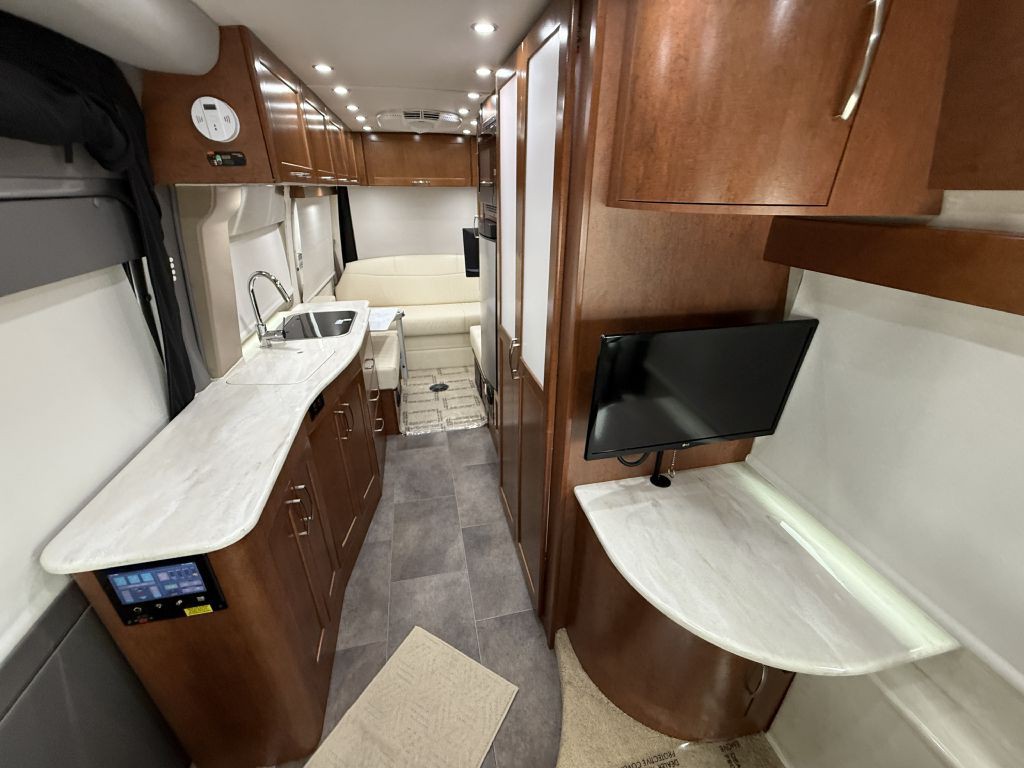 2018 Mercedes-Benz Sprinter Image 39