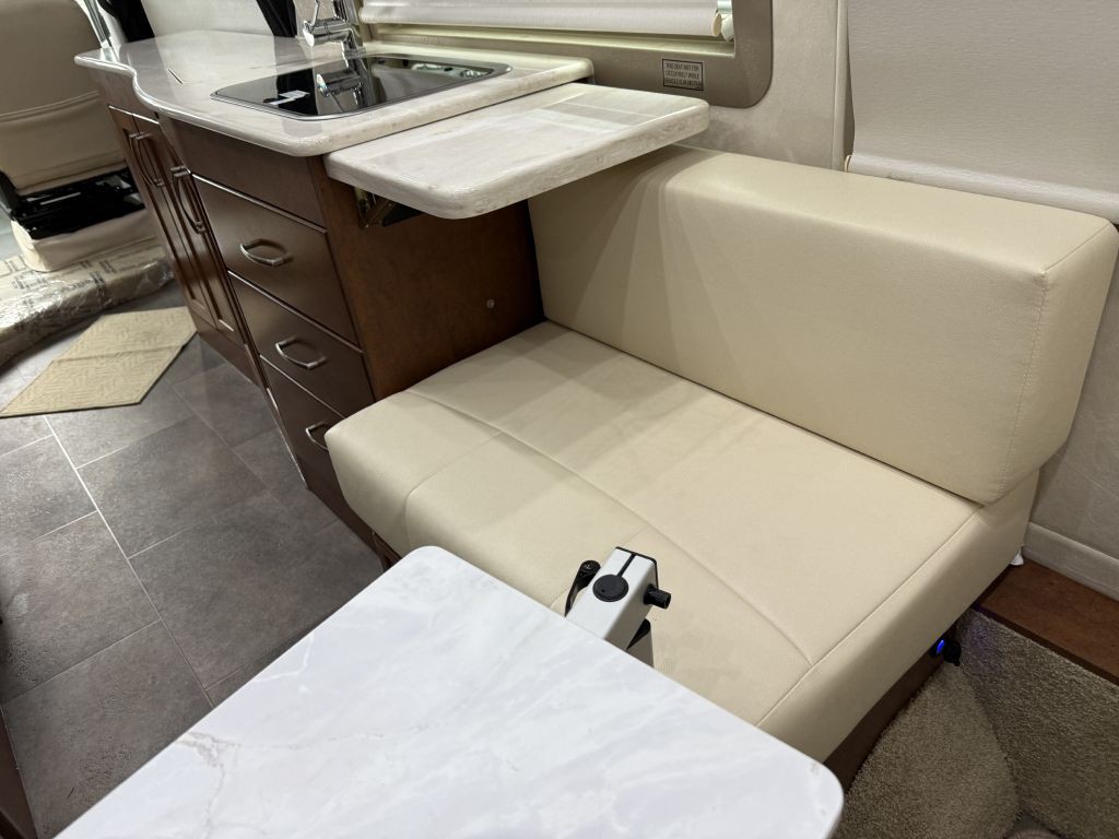 2018 Mercedes-Benz Sprinter Image 41